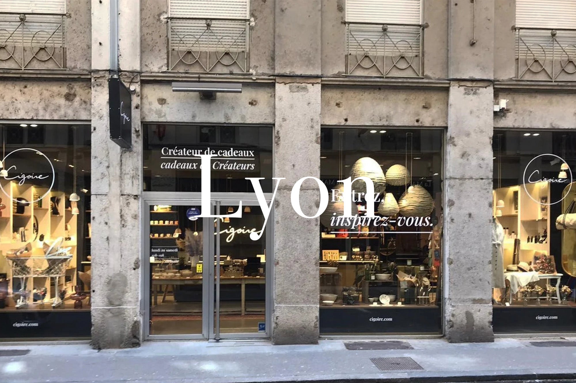 Retrouve nos produits : lingerie & maillots de bain pour femme en boutique sur Lyon