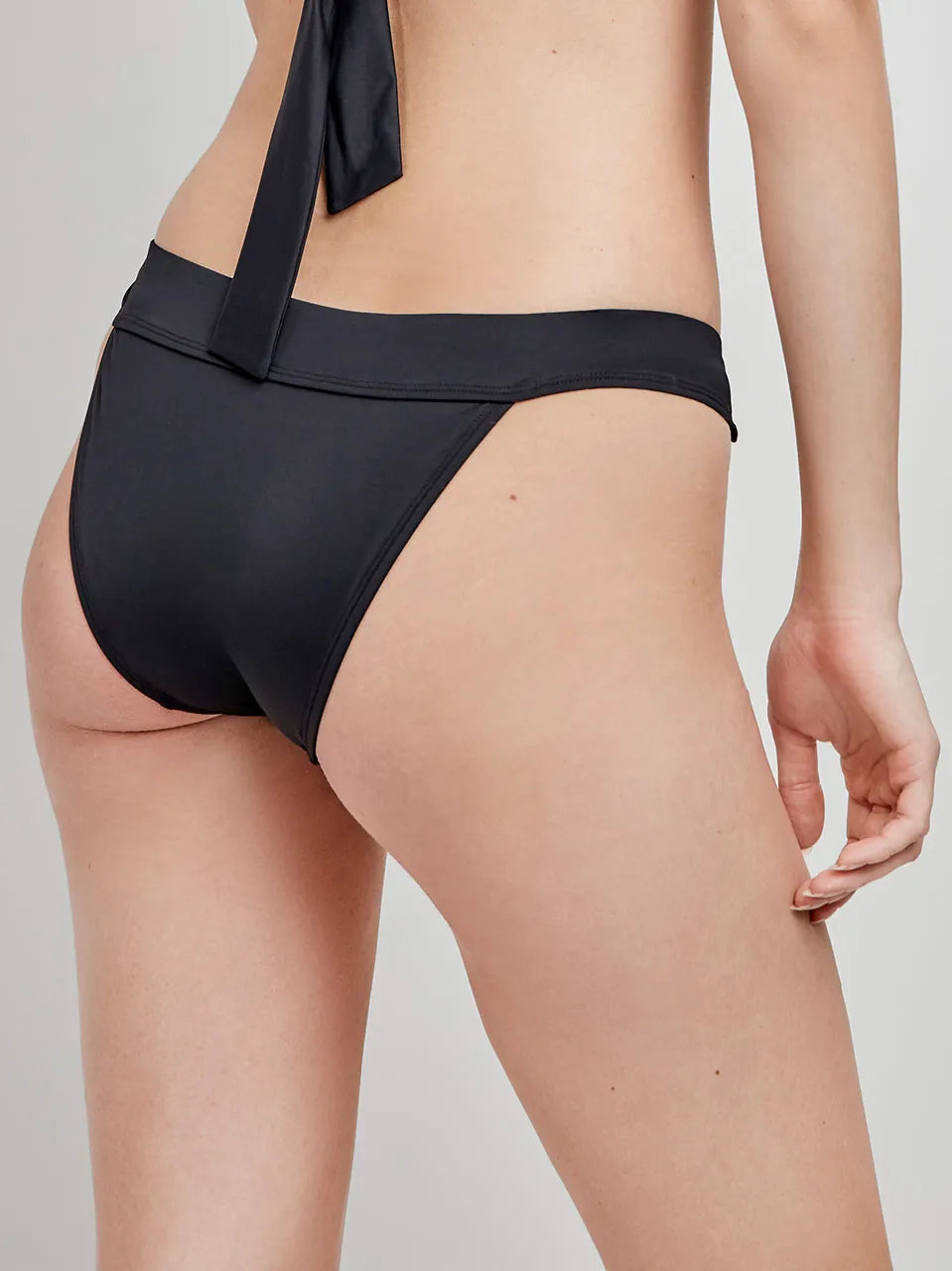braguita-bikini-especial1737717957640315127.webp