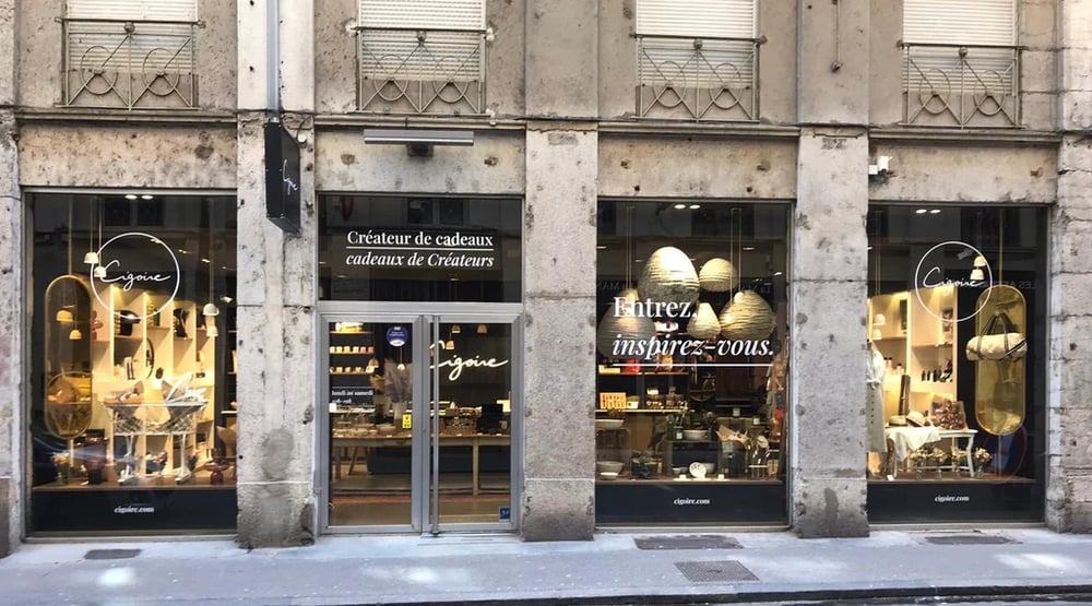 Devanture du magasin Cigoire points de vente à Bordeaux