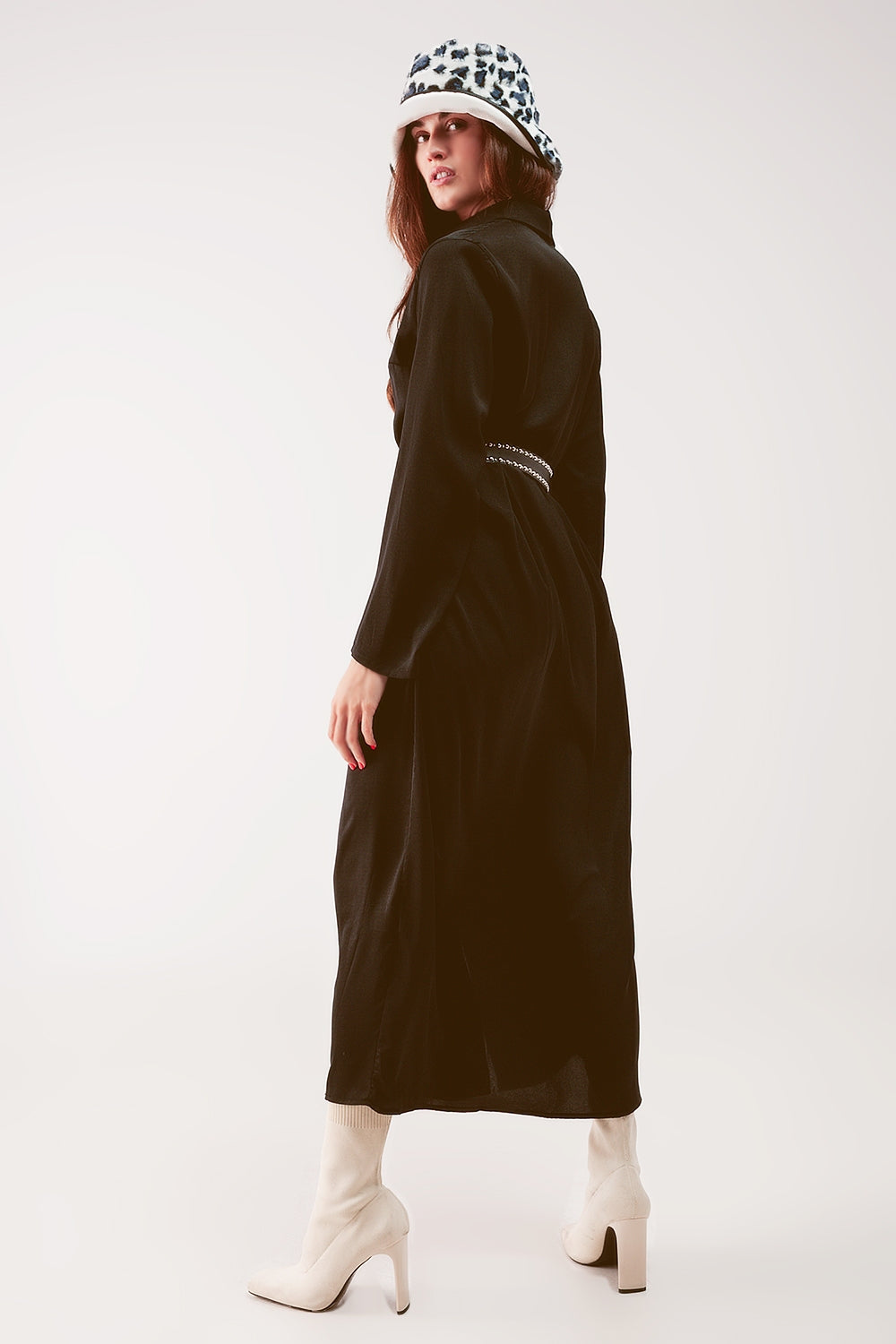 Robe Saphira – Satin Décontracté Col V & Manches Longues